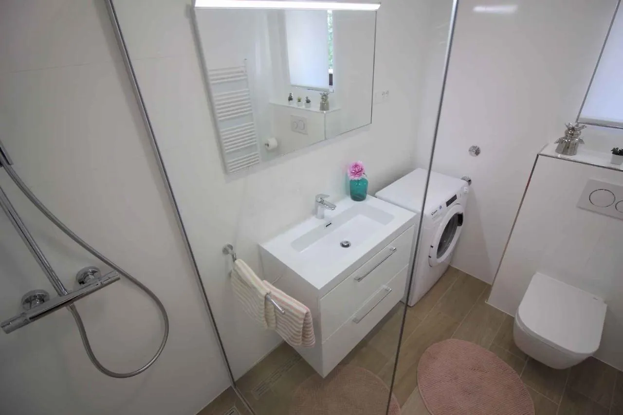 Apartment In Porec/Istrien 40339 0*, 포레치 크로아티아