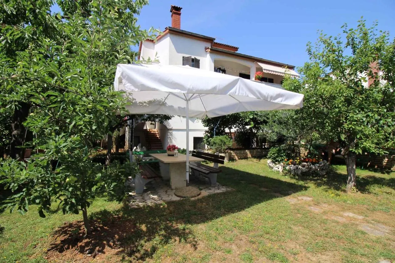 Apartment In Porec/Istrien 40339 크로아티아